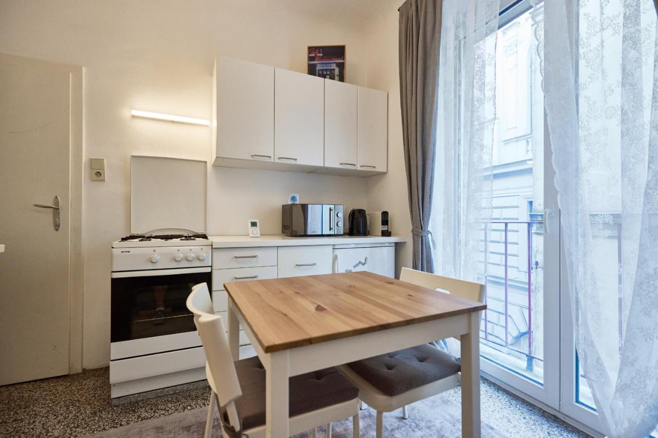 Cosy & Charming In The Centre Vienna