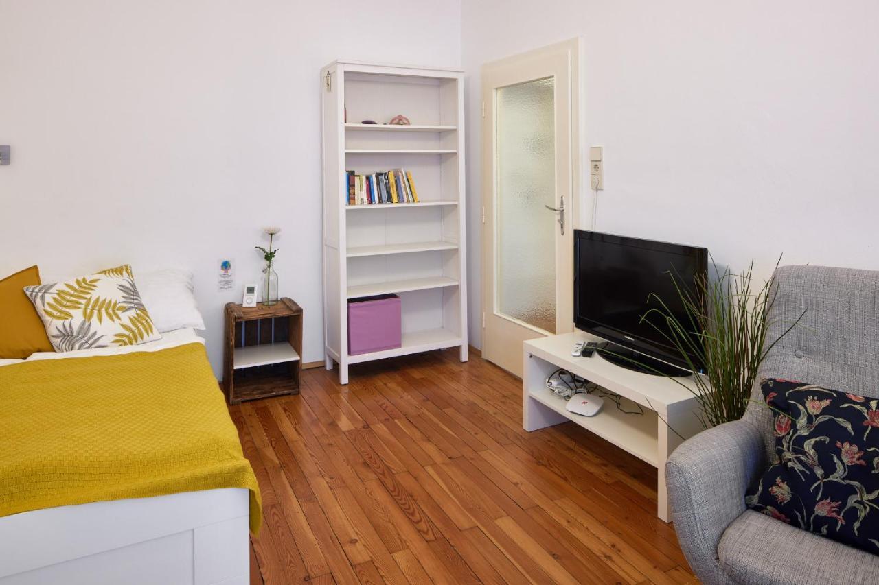 Cosy & Charming In The Centre Vienna